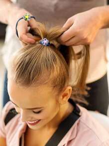 100pcs/Pack Assorted Flower, Heart, Star, Cube, Round Acrylic Beads With Hole, Suitable For DIY Bracelet, Necklace, Phone Chain, Hair Accessories, Jewelry, Handicrafts