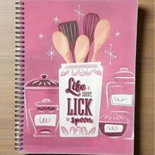 1 pieza Cuaderno/Diario de espiral con recetas "Lick The Spoon" de tapa blanda de 8.5" x 11", cubierta laminada brillante duradera, útiles escolares, de vuelta a la escuela