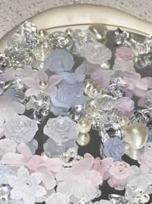 Accesorii acrilice DIY, huse de telefon cu lipici cremos, agrafe de păr, materiale pentru accesorii decorative, accesorii baroce, cercei DIY lucrați manual, accesorii pentru cap, încălțăminte, accesorii vestimentare. Acest produs este utilizat pe scară largă în decorațiuni, pandantive, accesorii, accesorii vestimentare