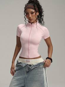 FWH 街头服饰混合款，宽松版型高性能上衣，高领拉链细节，收腹设计，舒适与时尚完美结合，办公室到普拉提的过渡，非常适合舞蹈/慢跑，复古运动风格+现代剪裁，时尚运动夹克