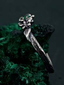 Vintage Green Zirconia Butterfly Ring | Elegant Luxury Purple Design, Delicate & Versatile Women Daily Accessory