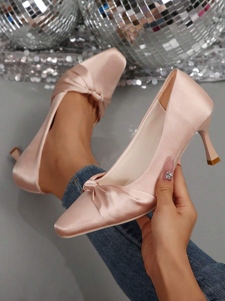 女士时尚尖头蝴蝶结缎面粗跟高跟鞋，新款百搭尖头法式纯色工作鞋