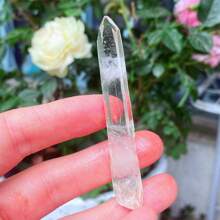 1pc 4-5cm Natural Himalayan Red Skin White Quartz Hexagonal Column, Clear Quartz Tower, Transparent Quartz Column, Quartz Magic Wand, Quartz Crystal Mineral Specimen, Quartz Cluster, Crystal Healing, Energy Healing, Crystal Gift; Each Natural Stone Is Unique, Random Shipment