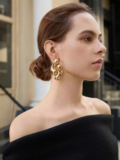 1pair European And American Fashionable Minimalist Earrings With High-End Personalized Classic Daily Niche Style Winter Gifts