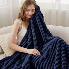 White Throw Blanket For Couch - GentleSoft Cozy Soft Blankets For Women, Cute Small Fleece Throws For Girls, Birthday Gifts For Women Mom, Fathers Day Decor Gifts, , 50x60 Inches - 藍色 - 查看 3