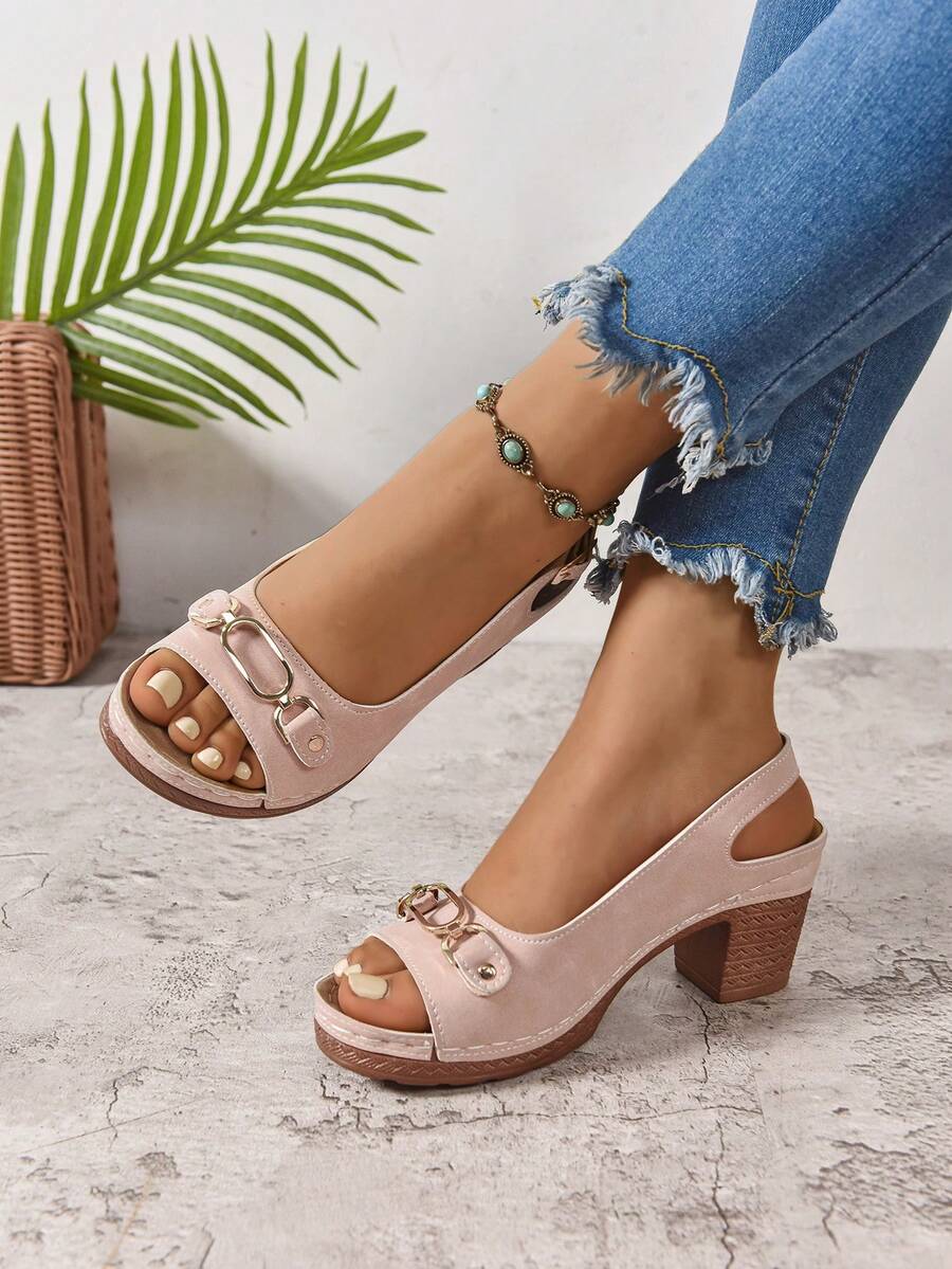 2025 Summer New Chain Thick Heel One-Buckle Sandals Commuting High-End Wide-Fit Fashionable Women High Heel Sandals