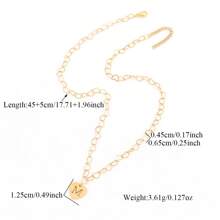 1 pièce Collier simple et mode en acier inoxydable doré avec pendentif en forme de cœur ajouré et initiale pour femmes