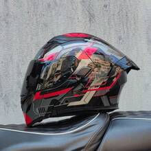 Wysokiej jakości modułowy kask motocyklowy typu flip-up z podwójnym wizjerem, spersonalizowany duży spojler, zatwierdzony przez DOT, gniazdo głośnika Bluetooth, odpowiedni dla mężczyzn i kobiet