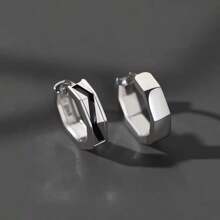1 par de aretes de aro de cruz del espíritu del caballero, aretes personalizados y punk para hombres, aretes de clip de cruz de resina negra