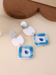 1 par de brincos elegantes com pingente quadrado de cerâmica azul, design longo de 3 camadas, sofisticados para mulheres, adequados para férias, festas e uso diário