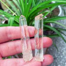 1pc 4-5cm Natural Himalayan Red Skin White Quartz Hexagonal Column, Clear Quartz Tower, Transparent Quartz Column, Quartz Magic Wand, Quartz Crystal Mineral Specimen, Quartz Cluster, Crystal Healing, Energy Healing, Crystal Gift; Each Natural Stone Is Unique, Random Shipment