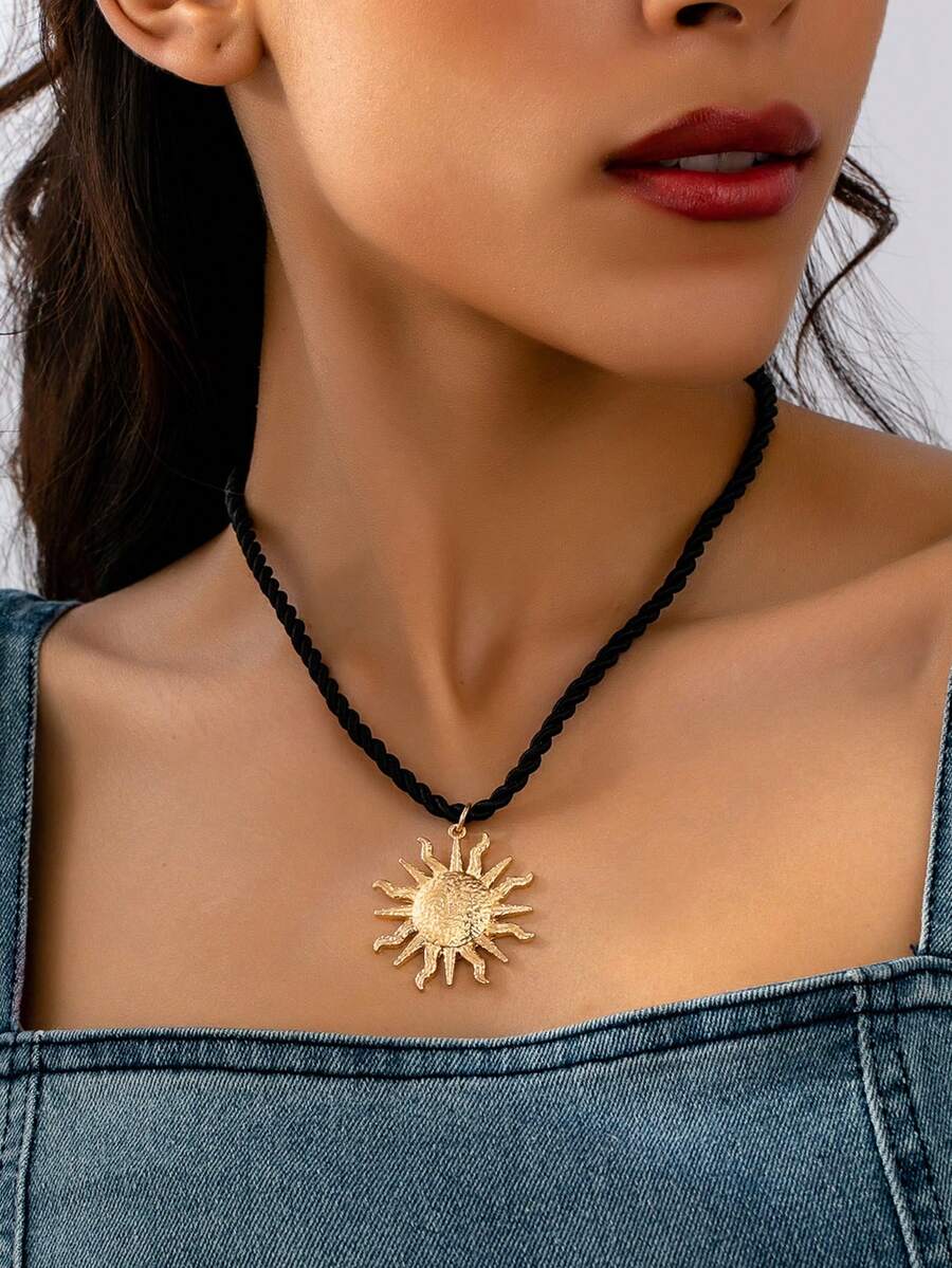 1pc Chic Personalized Thick Chain Sun Design Pendant Necklace For Women - Yellow Gold - View 1