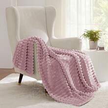 White Throw Blanket For Couch - GentleSoft Cozy Soft Blankets For Women, Cute Small Fleece Throws For Girls, Birthday Gifts For Women Mom, Fathers Day Decor Gifts, , 50x60 Inches - 粉色 - 查看 2