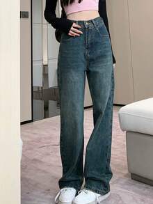 Women's Loose Cargo Jeans With Pockets & Distressed Design