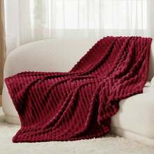 White Throw Blanket For Couch - GentleSoft Cozy Soft Blankets For Women, Cute Small Fleece Throws For Girls, Birthday Gifts For Women Mom, Fathers Day Decor Gifts, , 50x60 Inches - 深紅色 - 查看 5