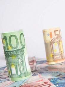 20 réplicas de papel de adereço com valor nominal de 100 euros, 20 peças de réplicas de papel de adereço com valor nominal de 100 euros de 11 cm x 6,2 cm, réplicas de papel de adereço com valor nominal de 100 euros, adequado para origami festivo, papel de adereço para atmosfera de festa, notas falsas, dia dos namorados 20 peças de papel de adereço para dinheiro com buquê de 11 cm x 6,2 cm.