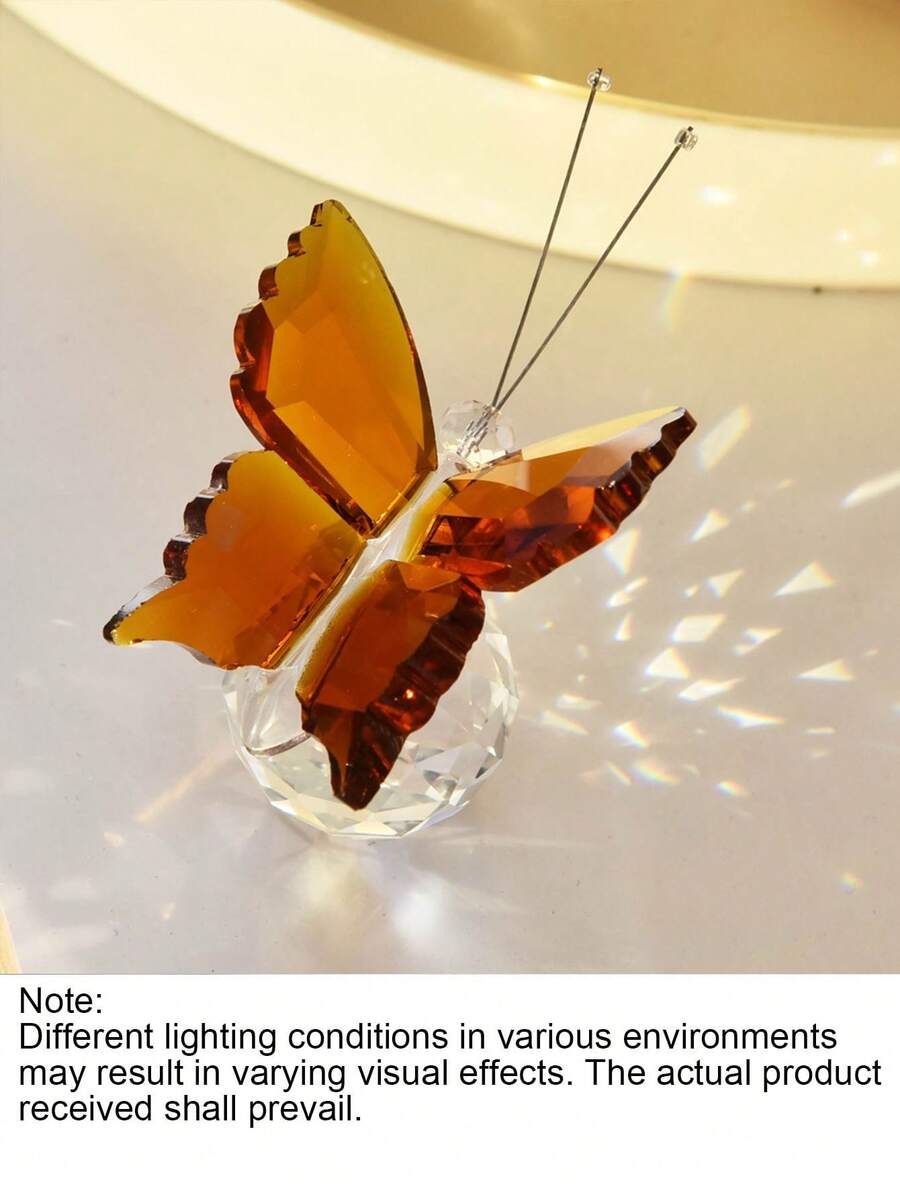 蓝色水晶蝴蝶挂饰，纯手工制作，采用几何水晶材质，具有轻巧奢华、创意透明水晶蝴蝶设计，适合作为情人节、万圣节、圣诞节和生日派对的礼物。 - 棕色 - 查看 1