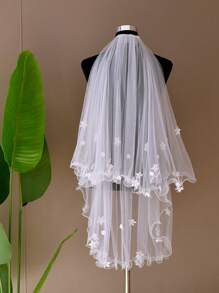 Multilayer Airy Mesh Wedding Veil With 3D Faux Pearl Floral Decor, Wavy Edge Design For Bridal Wedding Party