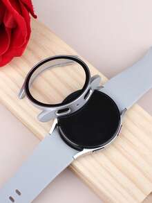 兼容三星 Galaxy Watch 4、5、6 和 7（44 毫米和 40 毫米）。这款二合一保护壳采用防震防刮的硬质 PC 材料，并配有钢化玻璃屏幕保护膜。男女皆宜，时尚运动，佩戴舒适，触控灵敏。 - 銀色 - 查看 6