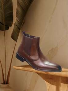 BOTIN CHELSEA HECHO DE PIEL POR DENTRO Y POR FUERA APROPIADO PARA TODO TIPO DE EVENTO EN CUALQUIER EPOCA DEL AÑO, ELEGANCIA,COMODIDAD Y MODA EN UN SOLO PRODUCTO, HECHO DE LA MEJOR CALIDAD, DISPONIBLE NE TALLAS DESDE #25-30 EN COLOR MARRON Y NEGRO SU ESTILO PERMITE QUE ESTE CALZADO SEA APROPIEDO PARA TODO TIPO DE EVENTO INCLUSO PARA TRABAJO NO BUSQUES MAS EL CALZADO DE TUS SUEÑOS LLEGO A TI - Marrón Chocolate - Ver 1