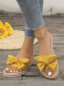 סנדלים שטוחים עם קשת לנשים, כפכפים קלים לקיץ במידות גדולות, נעלי חוף נוחות ואופנתיות לנשים, סנדלי החלקה פתוחים לנשים, נעליים שטוחות עם כפכפים - צהוב - ראה 4