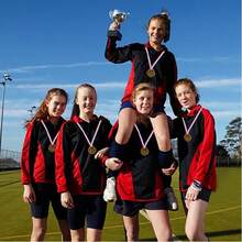 1/12 件迷你奖杯和金牌，配丝带项链，金铜银奖杯和奖牌套装，金牌参与奖杯，体育锦标赛和比赛，体操比赛奖品，适用于体育、比赛、才艺表演、拼写比赛、生日派对礼物 - 彩色 - 查看 7