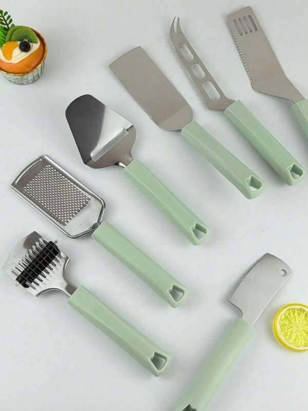 1/7pc Stainless Steel Kitchen Cheese Accessories Baking Tools, Home Stainless Steel Cutting Knife Roller Cutting Tool, Multi-Functional Baking Tools For Kitchen Desserts, Suitable For Desserts, Snacks, Cakes, Bread, Noodles, Cheese, Steaks, Afternoon Tea, Christmas, Halloween, Father's Day, Thanksgiving, Weddings, Birthdays, Parties, Applicable For Home, Outdoor, Kitchen, Living Room, Hotel, Food, Desserts, Baking.
