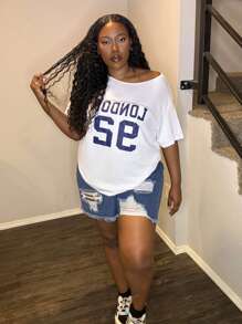 Truni Plus Size London 92 Graphic Plus Size Loose Shoulder T-Shirt, White Graphic Tees Women Tops