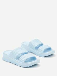 Chanclas de goma ligeras con suelas gruesas y correas fruncidas - Celeste - Ver 3