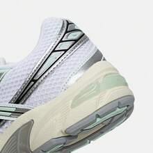 Asics 女款 GEL-1130 低帮跑步鞋，款式 1202A164-120 - 白色 - 查看 5