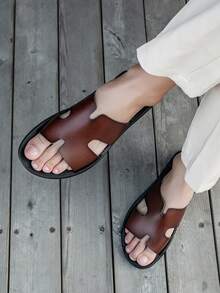 全新夏季男士休闲户外度假沙滩拖鞋，时尚个性化平底凉鞋