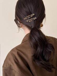 2 Pieces/Set Of Vintage Acetate Casual Fiber Hair Clips, Hollow Oval Geometric Hair Clips, Side Pin Hair Clips, Women's Hair Accessories Suitable For Daily Travel, Gatherings, Beach Parties, And Wearing During Summer, Autumn, And Back To School Seasons Holiday Essential