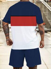 Conjunto deportivo de diseño único con estampado de rey y cuadrícula para hombre de talla grande - Hecho de tejido de punto de poliéster, cuello redondo, pantalones cortos con cordón, detalles de bolsillos, ajuste regular, apropiado para tallas grandes