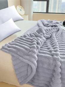 1 Pieza 180*220CM Manta De Matrimonial Tiro De Piel Sintética De Conejo Con Cortes A Rayas Anchas,Manta Suave De Doble Cara Para Cama O Sofá,Informal Para La Siesta En La Oficina