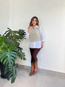 V-Neck Braided Knit Sweater Vest - Light Grey - View 4