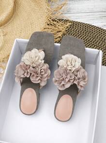 Sandales plates coulissantes pour femmes, nouveau style Printemps/Été 2025, semelle souple polyvalente antidérapante, sandales de plage, style romain, chaussures grandes tailles pour femmes