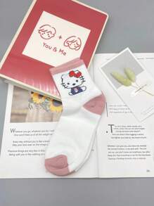 Sanrio 1/2/4/8Pairs Sanrio Random Shipping Sanrio Hello Kitty Kuromi Melody Cartoon Anime Pattern Children's Mid-Length Socks,Spring And Summer Sports Socks, Breathable, Odor Proof, And Sweat Absorbing Socks Suitable For Ages 9-25.