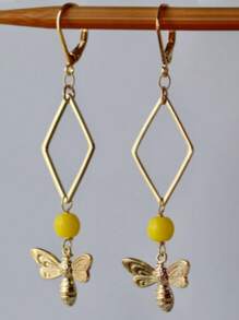 2pcs Stylish Bee Rhombus Design Metal Golden Color Pendant Earrings For Women, Suitable For Garden Party, Outings, Daily Wear