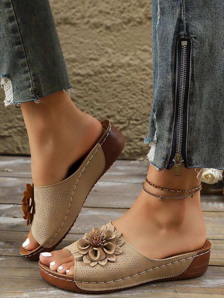 Women Platform Floral Wedge Slide Sandals, Polyurethane Sole Thick-Bottomed Slip-On Wedge Slippers - Khaki - View 3