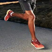 5 perechi de șosete sport respirabile, absorbante de șocuri, pentru bărbați, cu suport pentru arcul plantar - Design cu dungi care absoarbe umezeala, Ambalaj multicolor (negru/alb/gri), Căptușeală suplimentară pe călcâi și vârf, Îngroșate și durabile, Stil atletic, Potrivite pentru pasionații de sport