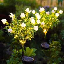 1 pièce/2 pièces Lumière solaire à LED en forme de fleur de gardénia, lumière de jardin solaire extérieure avec fleurs artificielles blanc chaud pour la décoration de jardin. Convient pour la pelouse, la décoration extérieure, les cadeaux de jardinage pour anniversaire