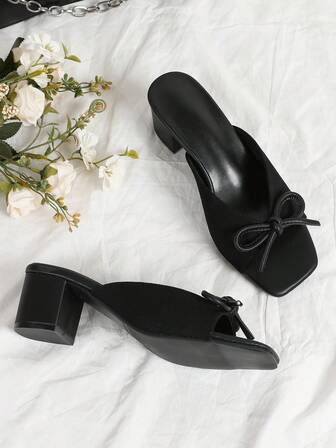 帆布黑色方头高跟凉鞋，蝴蝶结细节，露趾穆勒鞋，时尚女鞋