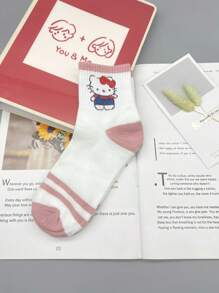 Sanrio 1/2/4/8Pairs Sanrio Random Shipping Sanrio Hello Kitty Kuromi Melody Cartoon Anime Pattern Children's Mid-Length Socks,Spring And Summer Sports Socks, Breathable, Odor Proof, And Sweat Absorbing Socks Suitable For Ages 9-25.
