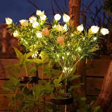 1 pièce/2 pièces Lumière solaire à LED en forme de fleur de gardénia, lumière de jardin solaire extérieure avec fleurs artificielles blanc chaud pour la décoration de jardin. Convient pour la pelouse, la décoration extérieure, les cadeaux de jardinage pour anniversaire