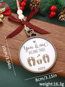 Você e Eu Nos Tornamos Três 2025, Ornamento Familiar de Pegada de Natal, Ornamento de Árvore de Natal de Madeira para Pendurar, Ornamentos de Festa de Natal em Casa, Presentes para Recém-Nascidos Decoração de Natal, Presentes para Novos Pais de Casais, Presentes de Chá de Bebê, Ornamento de Bebê Recém-Nascido