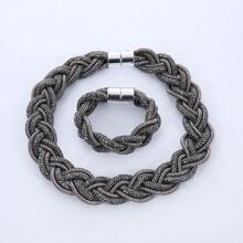 Nouveau set de collier et bracelet européen et américain, bijou tressé magnétique fait main minimaliste et luxueux, élégant et polyvalent
