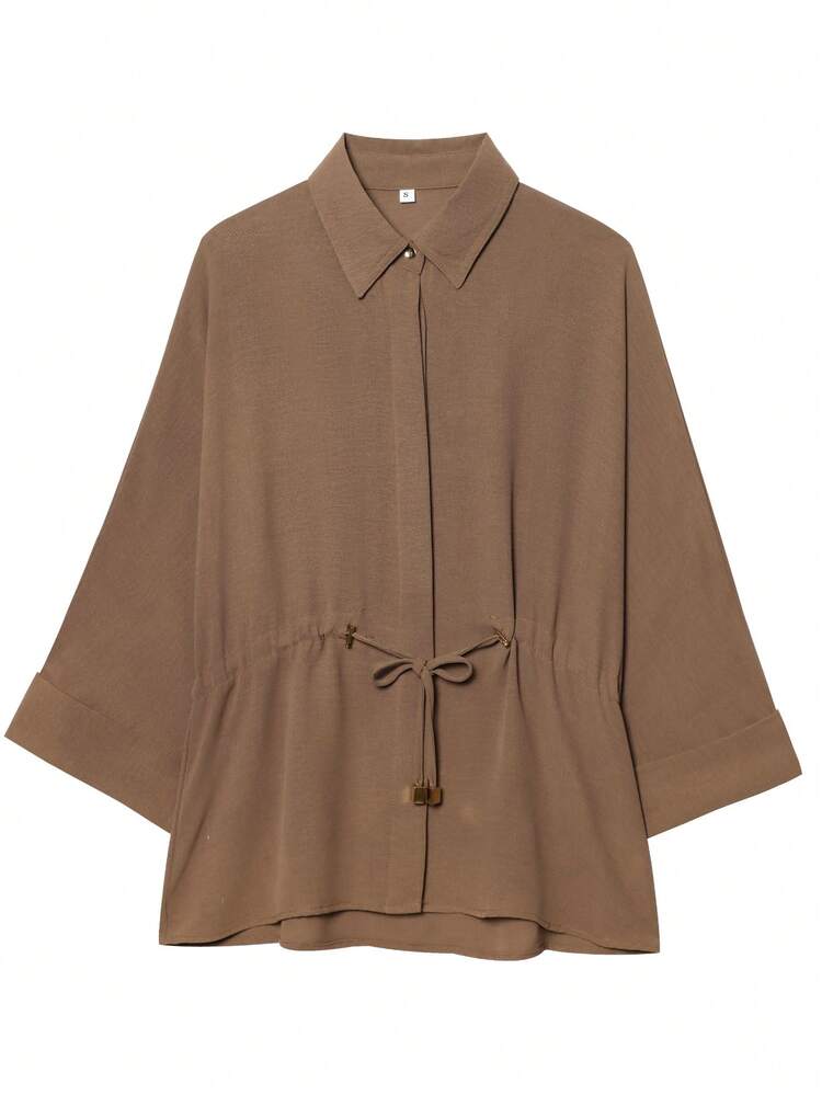 طقم نسائي مكون من قطعتين، لون أحادي، ملابس علوية كاجوال فضفاض بياقة مقلوبة وأكمام 7/8 مع سحاب، وبنطال بخصر مطاطي وساق واسعة - بني مصدي - مشاهدة 4