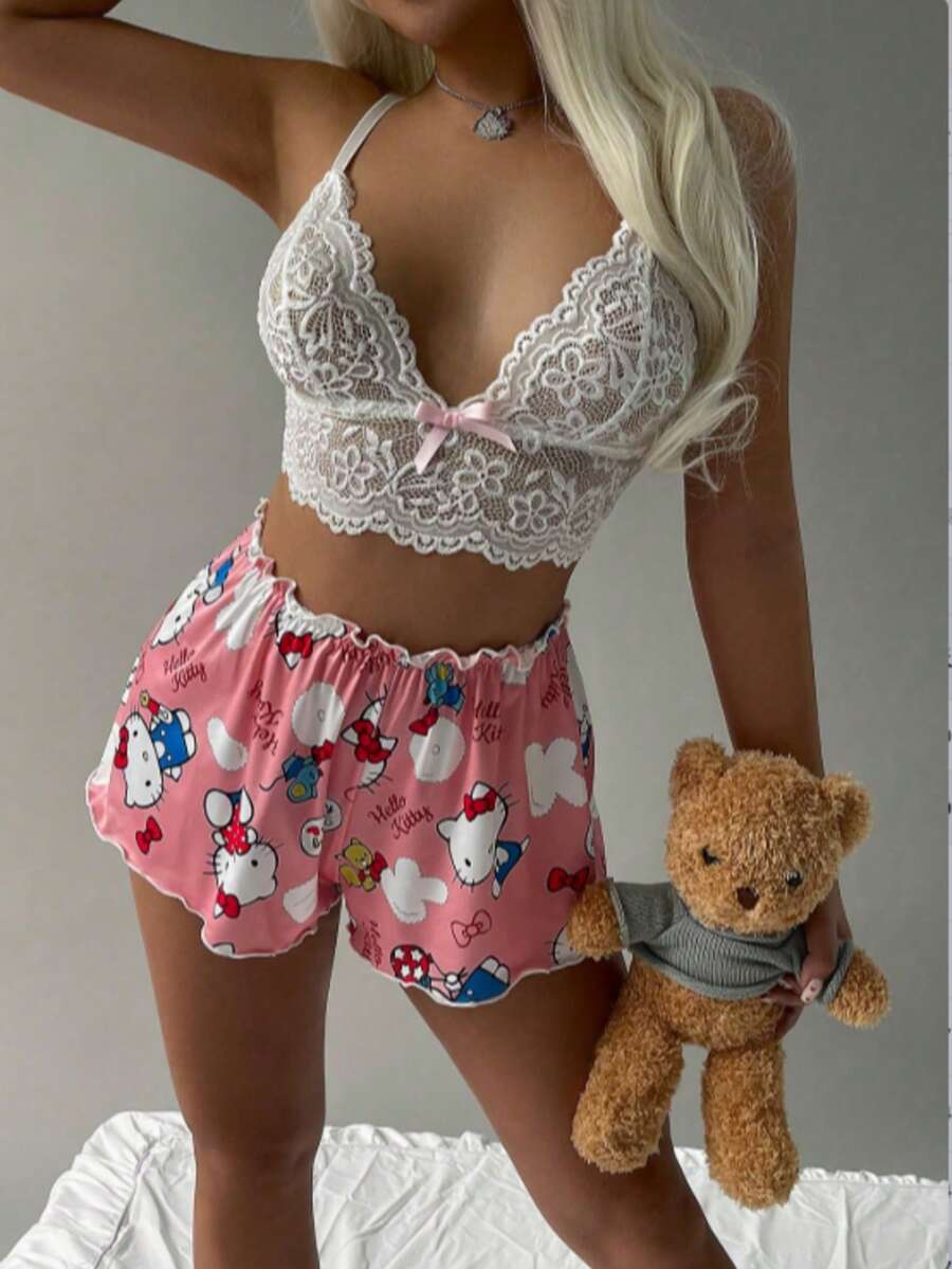 Sanrio Zestaw 2 koszulek Hello Kitty z koronką i głębokim dekoltem w serek + szorty z elastycznym pasem i kwiatowym wzorem - Biały - Zobacz 1