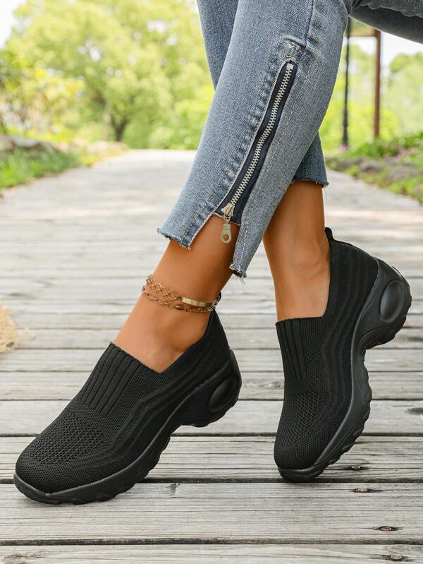 Baskets en maille de couleur unie pour femmes, baskets de sport confortables à lacets rehaussants, respirantes et décontractées, chaussures basses confortables