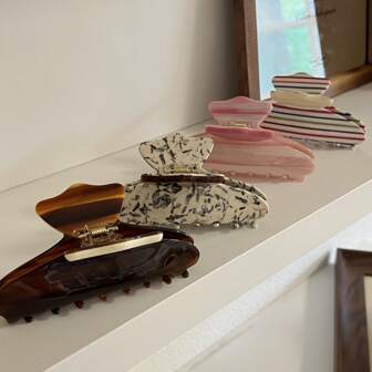 1 st Hårklor Mode Casual Mångsidig Elegant Personlig Fisksvans Färgglad Randig Ättiksyra Sömnad Greppspänne Bakhuvudet Hår Hårspänne Sköldpadda Sköldpadda Hårklo Charmiga Håraccessoarer Lämpliga För Daglig Användning, Hem, Skola, Strand, Semester, Arbete, Pendling, Fest, Helgdag, Födelsedagspresent, Tillbaka-till-skolan-säsongen, Mångsidig Att Gå Ut Flicka Sommar, Klospänne Höst Vinter